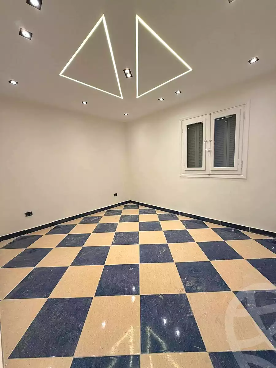 https://aqarmap.com.eg/ar/listing/6910363-for-sale-alexandria-al-agamy-lbytsh-qased-kareem-st