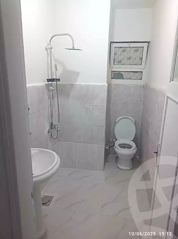 https://aqarmap.com.eg/en/listing/6910394-for-sale-cairo-15th-of-may-mjwr-32