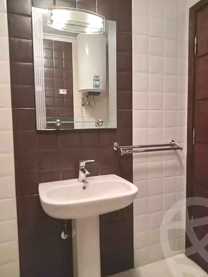 https://aqarmap.com.eg/en/listing/6910959-for-sale-cairo-ain-shams-ahmed-esmat-st