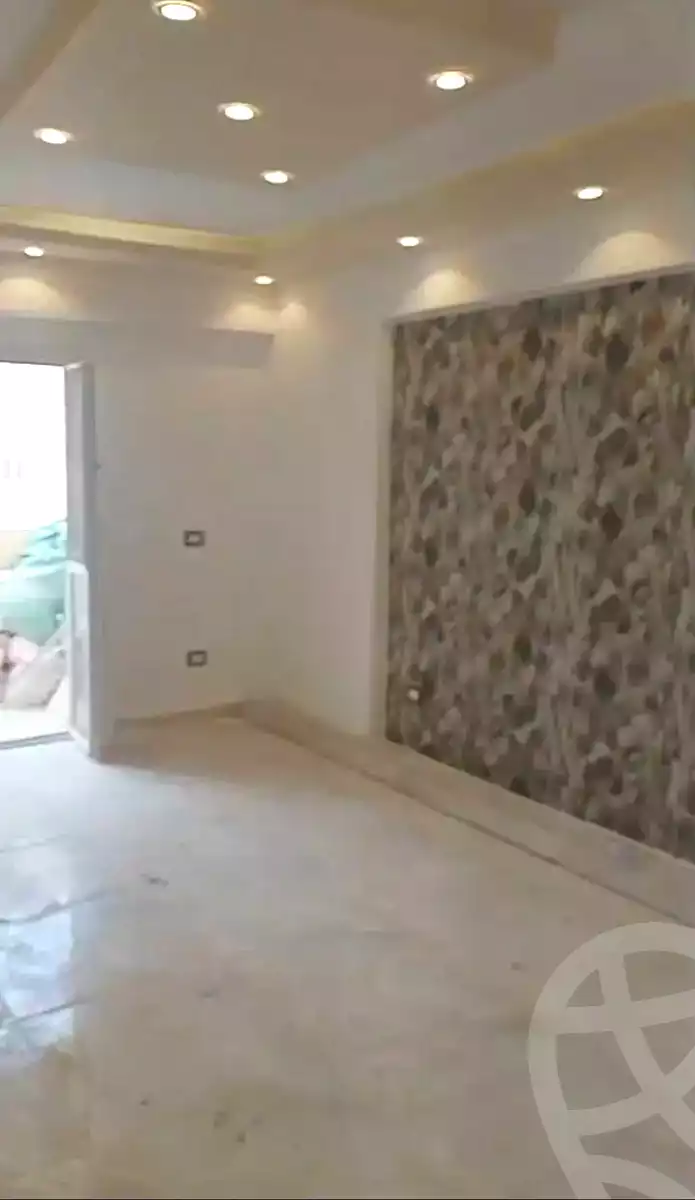 https://aqarmap.com.eg/ar/listing/6911343-for-sale-alexandria-sydy-bshr-sydy-bshr-bhry-shr-khld-bn-lwlyd