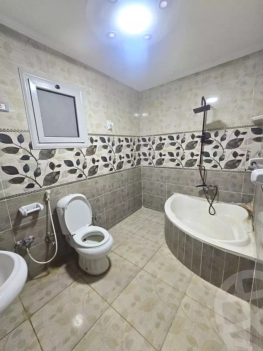 https://aqarmap.com.eg/ar/listing/6911389-for-sale-cairo-helwan-sherif-st