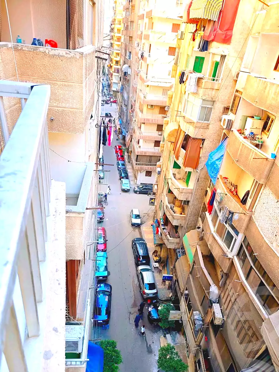 https://aqarmap.com.eg/en/listing/6911453-for-sale-alexandria-el-asafra-l-sfr-bhry