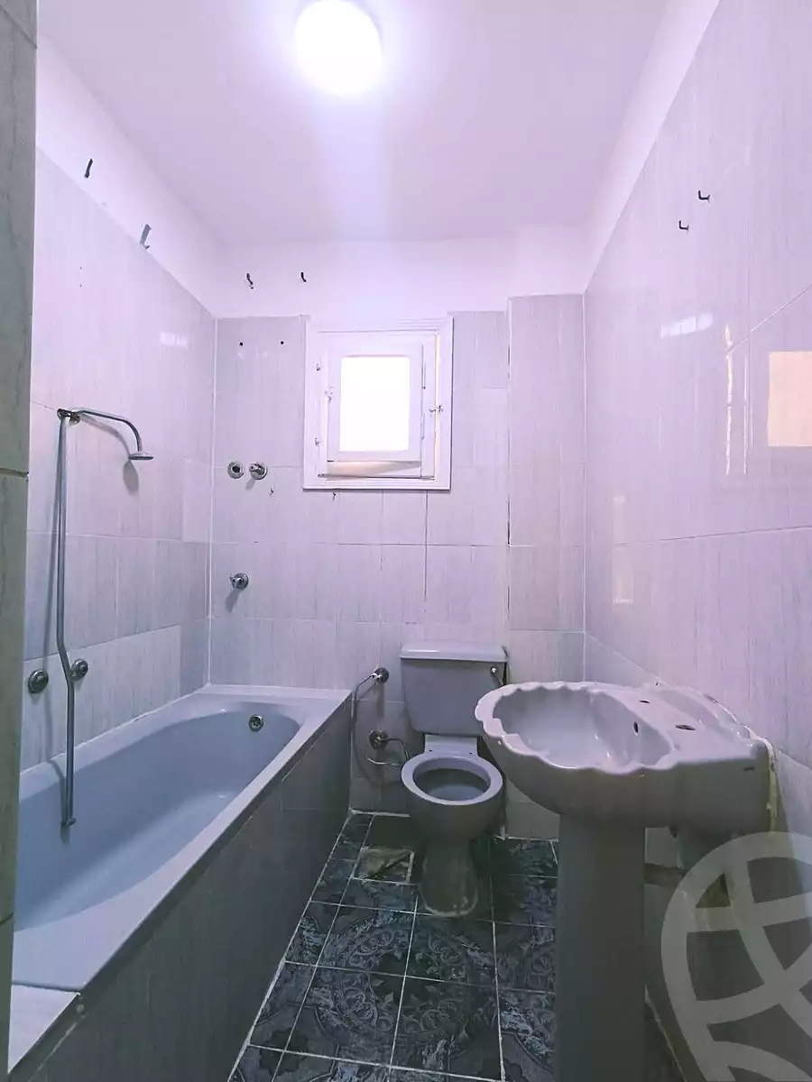 https://aqarmap.com.eg/en/listing/6911469-for-sale-alexandria-al-agamy-shataa-el-nakheel