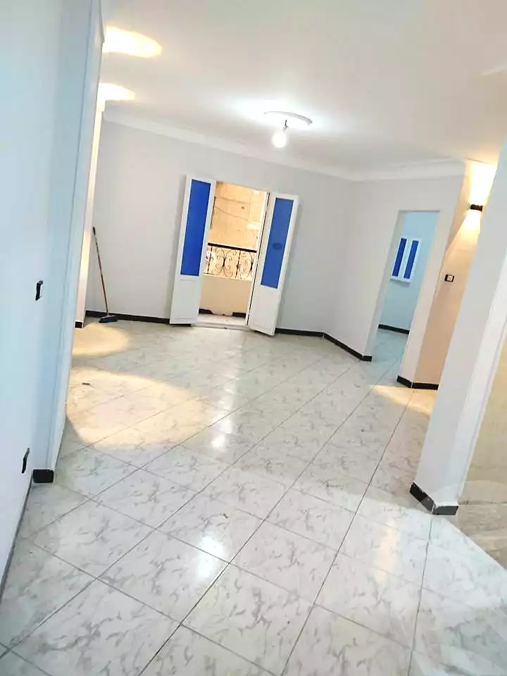 https://aqarmap.com.eg/ar/listing/6911495-for-sale-alexandria-sydy-bshr-sydy-bshr-bhry-gamal-abd-el-nasir-st