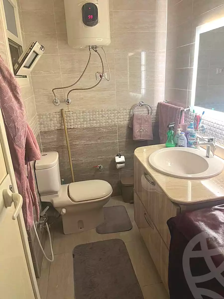 https://aqarmap.com.eg/ar/listing/6911589-for-rent-cairo-ain-shams-mnshy-lthryr
