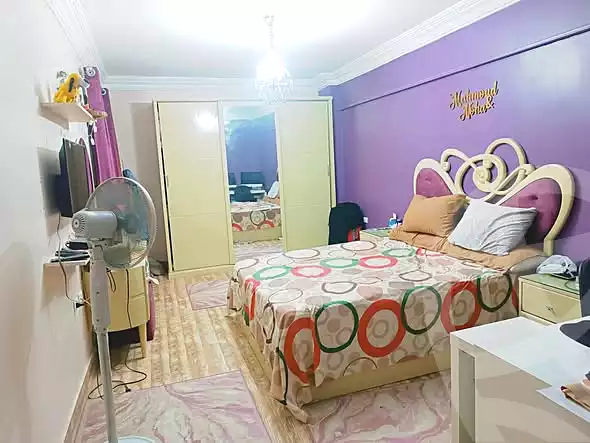 https://aqarmap.com.eg/ar/listing/6911778-for-sale-cairo-heliopolis-gesr-elsuez-ibn-sender-square
