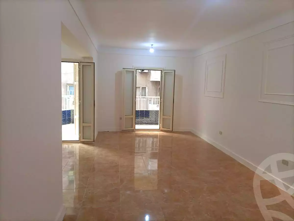 https://aqarmap.com.eg/ar/listing/6911817-for-sale-alexandria-el-asafra-shr-45