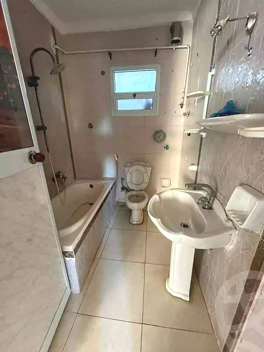 https://aqarmap.com.eg/en/listing/6912217-for-sale-alexandria-lsywf-el-falki