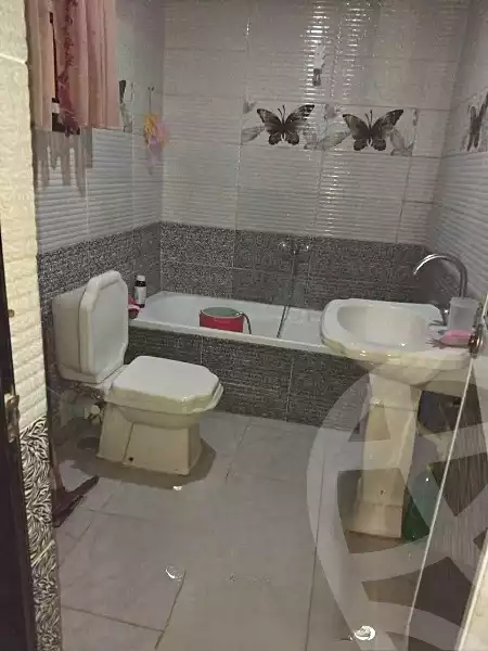 https://aqarmap.com.eg/ar/listing/6912716-for-sale-alexandria-al-agamy-bw-ywsf-el-forn-st