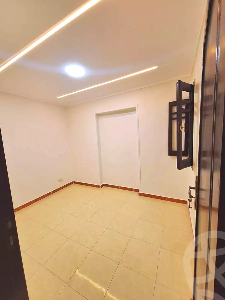 https://aqarmap.com.eg/ar/listing/6913947-for-sale-alexandria-sydy-bshr-sydy-bshr-bhry-street-16