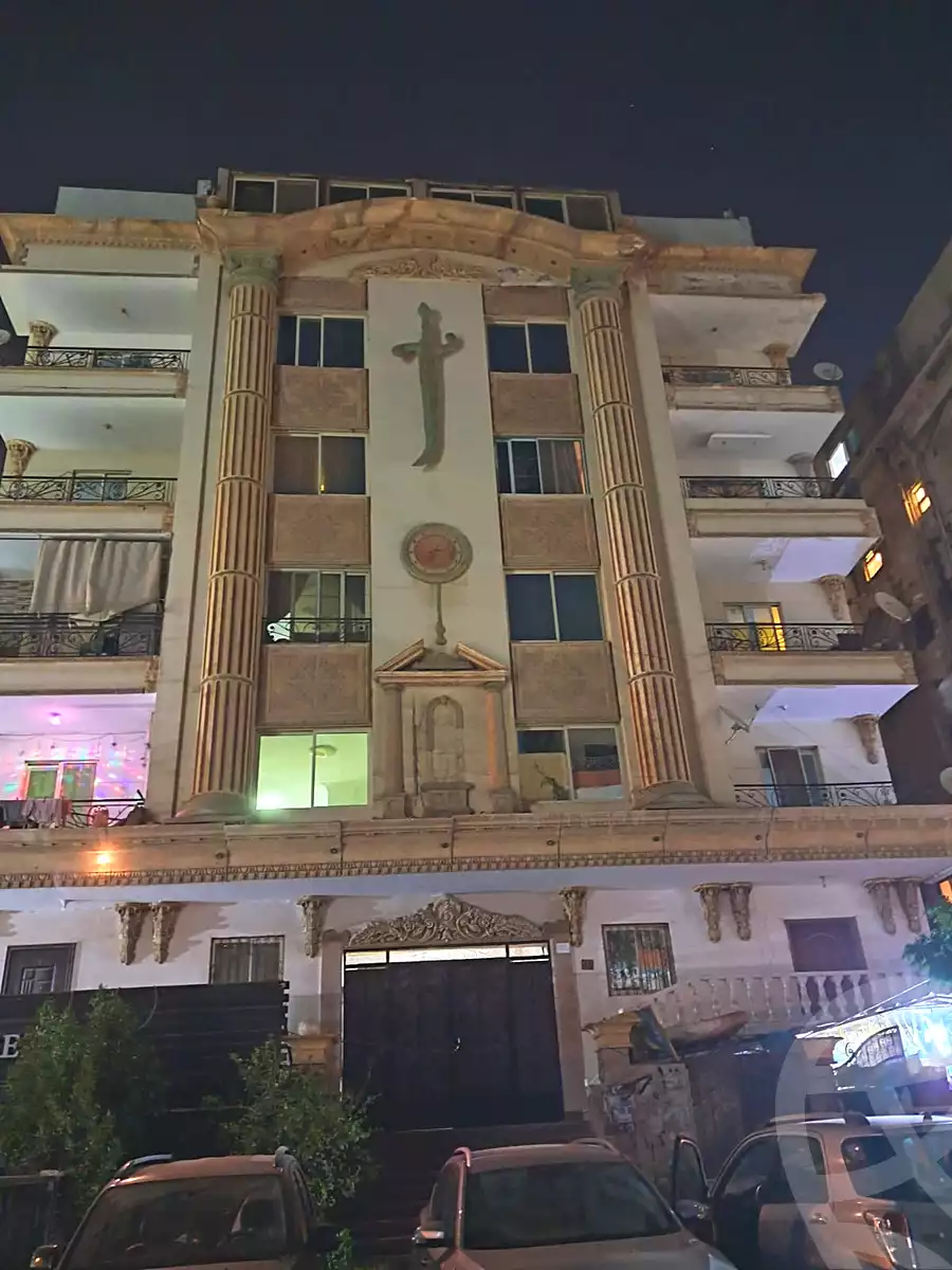 https://aqarmap.com.eg/en/listing/6913935-for-sale-cairo-6th-of-october-el-ahyaa-neighborhood-1st-el-fayoumy-st