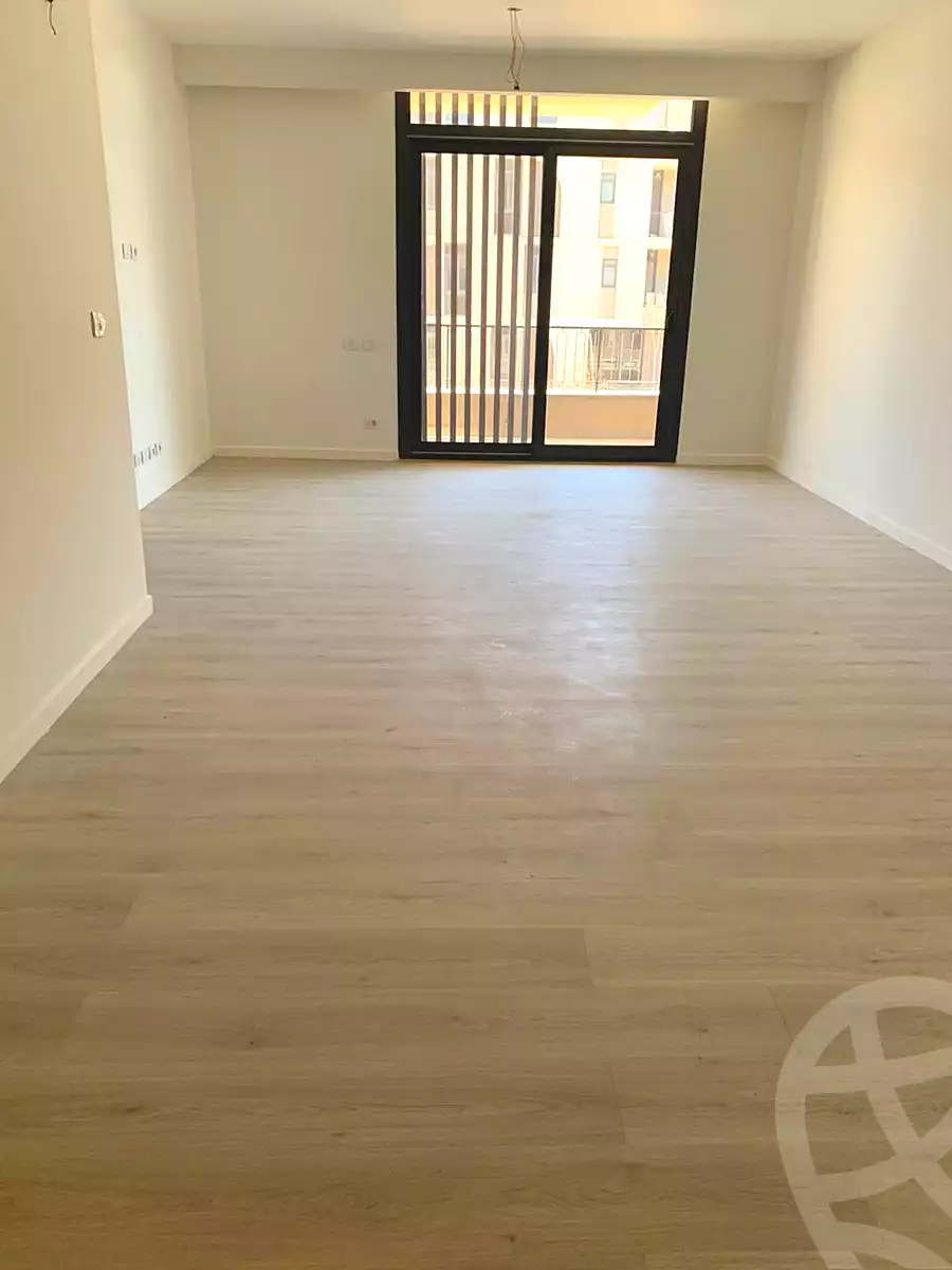 https://aqarmap.com.eg/ar/listing/6914355-for-rent-cairo-el-sheikh-zayed-city-lshykh-zyd-ljdyd-vye