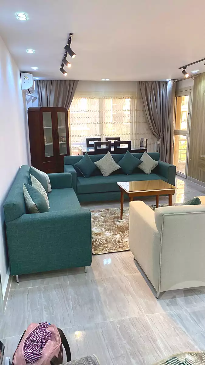 https://aqarmap.com.eg/en/listing/6914411-for-rent-cairo-6th-of-october-compounds-jn-ktwbr