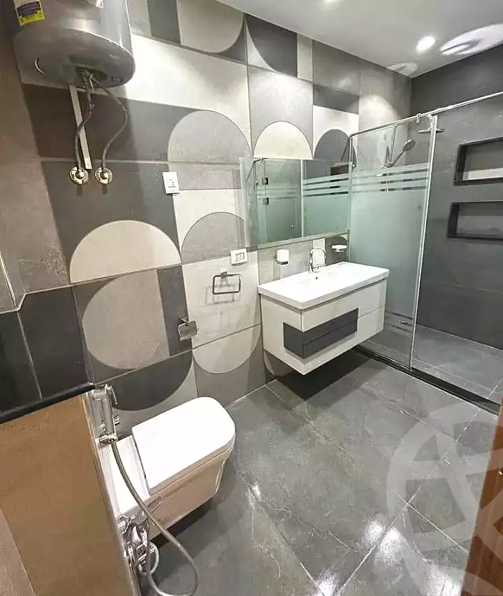 https://aqarmap.com.eg/ar/listing/6915155-for-rent-cairo-new-cairo-compounds-lakeview-residence