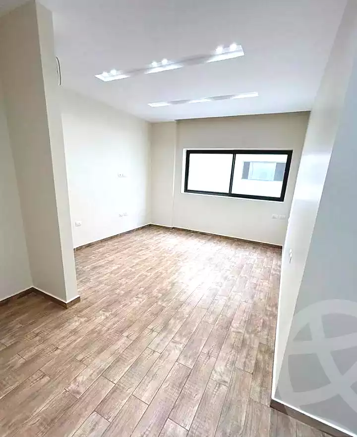https://aqarmap.com.eg/ar/listing/6915155-for-rent-cairo-new-cairo-compounds-lakeview-residence