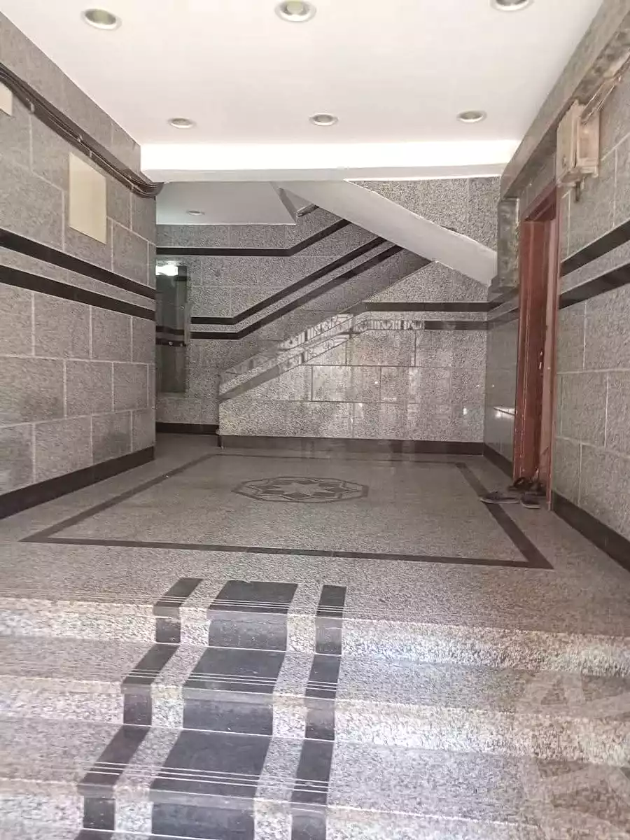 https://aqarmap.com.eg/en/listing/6915652-for-sale-cairo-el-zaytun-lzytwn-lshrqy-toman-bai-st
