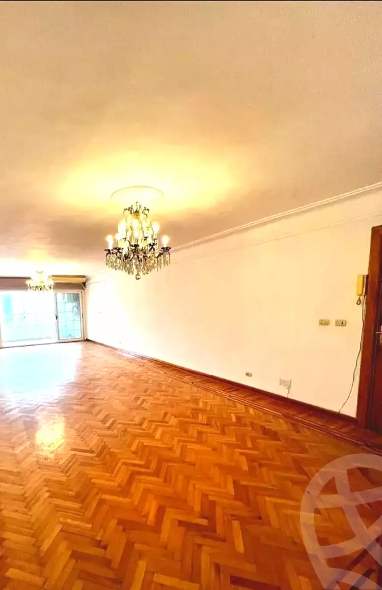 https://aqarmap.com.eg/ar/listing/6918485-for-sale-alexandria-ganaklis-shr-mrtdy-bsh