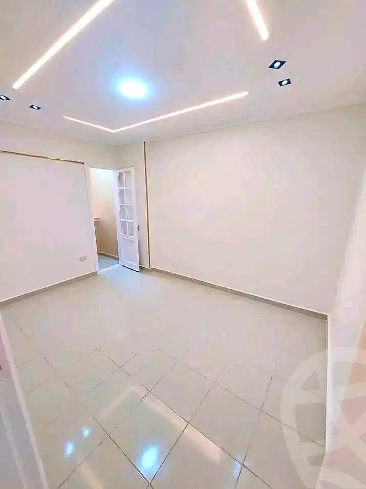 https://aqarmap.com.eg/ar/listing/6919072-for-sale-alexandria-sydy-bshr-sydy-bshr-bhry-shr-khld-bn-lwlyd