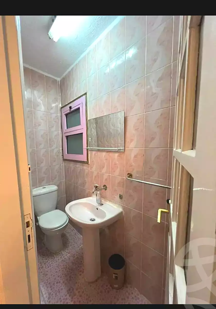 https://aqarmap.com.eg/ar/listing/6919301-for-sale-alexandria-sydy-bshr-sydy-bshr-bhry-farook-abd-al-wahab-st