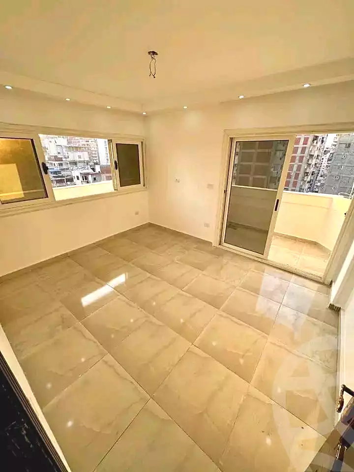 https://aqarmap.com.eg/ar/listing/6919946-for-sale-alexandria-sydy-bshr-sydy-bshr-bhry-gamal-abd-el-nasir-st