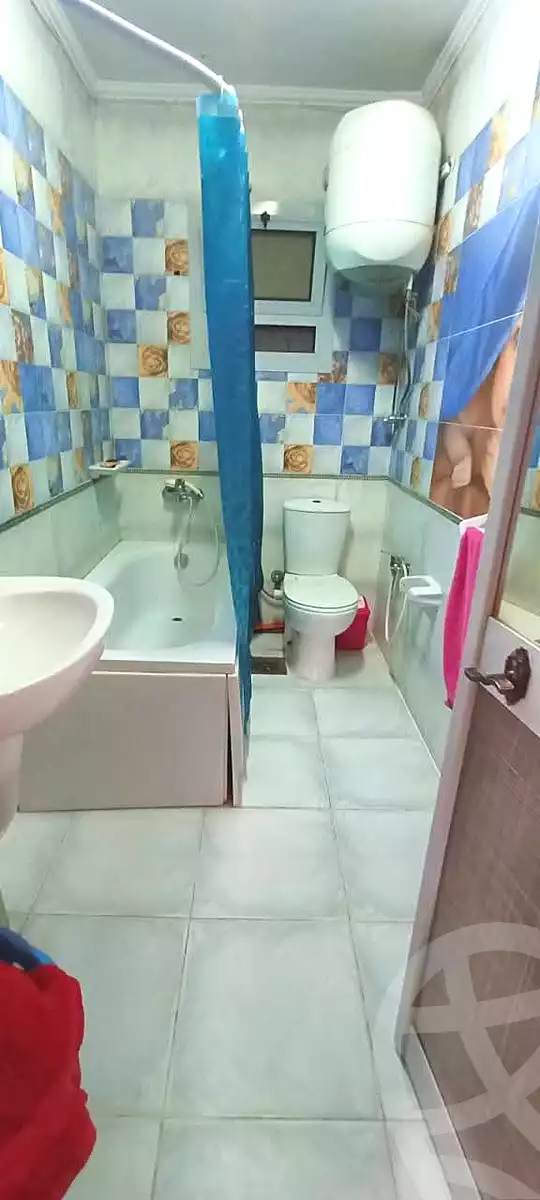 https://aqarmap.com.eg/ar/listing/6921023-for-sale-cairo-helwan-helwan-el-sharkeya-ryad-pasha-st