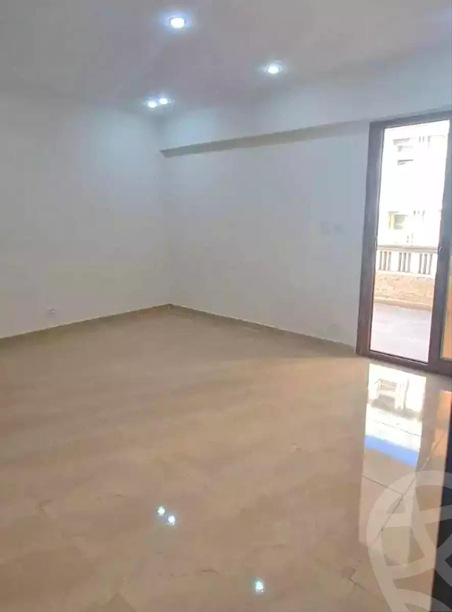https://aqarmap.com.eg/ar/listing/6921682-for-sale-alexandria-el-asafra-l-sfr-bhry-el-geish-rd
