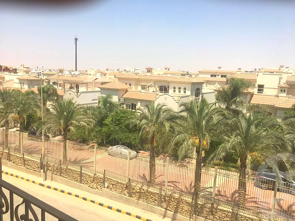 https://aqarmap.com.eg/en/listing/6922616-for-sale-cairo-el-shorouk-compounds-el-shorouk-2000