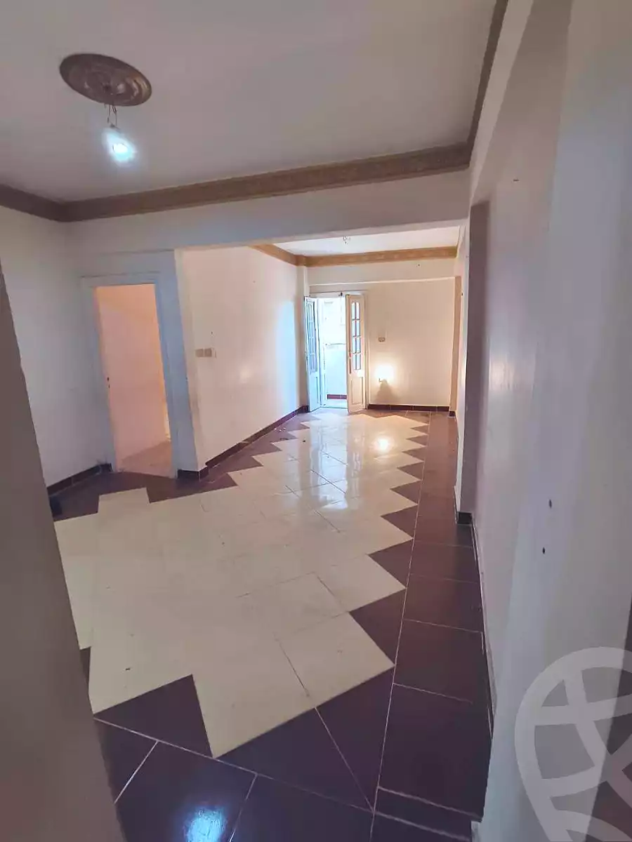 https://aqarmap.com.eg/ar/listing/6923334-for-rent-alexandria-al-agamy-el-hanouvel-el-kholafaa-el-rashdeen-st