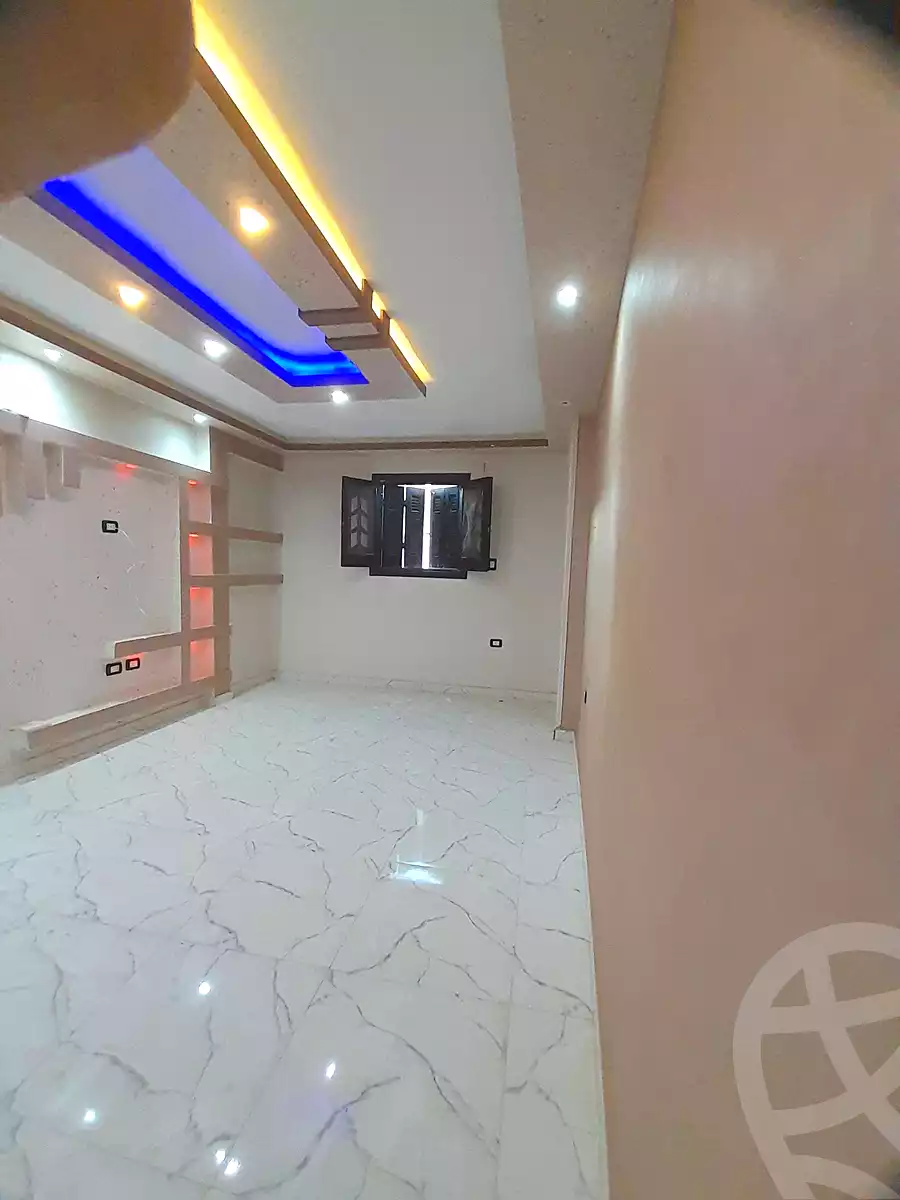 https://aqarmap.com.eg/ar/listing/6923759-for-sale-alexandria-bw-qyr-street-25
