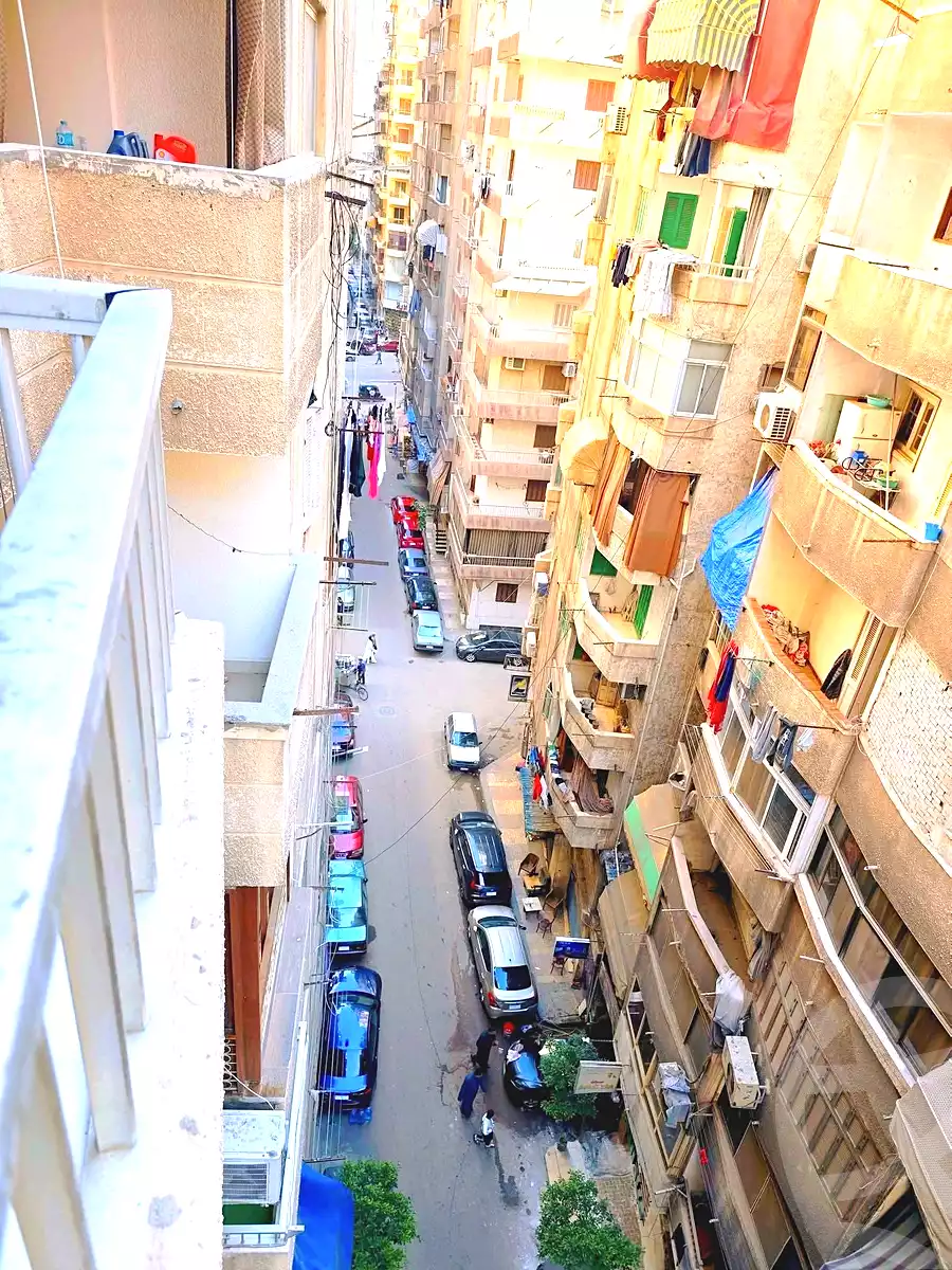 https://aqarmap.com.eg/en/listing/6923910-for-sale-alexandria-el-asafra-l-sfr-bhry