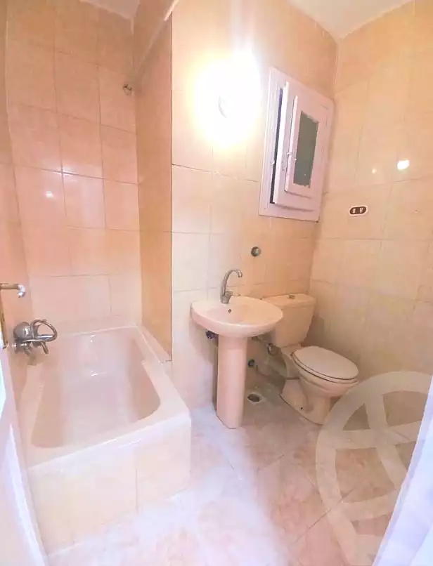 https://aqarmap.com.eg/ar/listing/6923980-for-sale-alexandria-al-agamy-shataa-el-nakheel