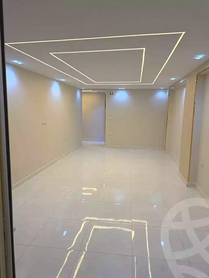https://aqarmap.com.eg/ar/listing/6924231-for-sale-cairo-el-haram-el-lebeny-soltan-khattab-st