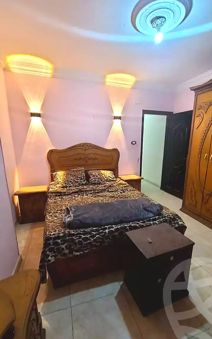https://aqarmap.com.eg/en/listing/6925010-for-sale-cairo-el-haram-shareaa-el-haram