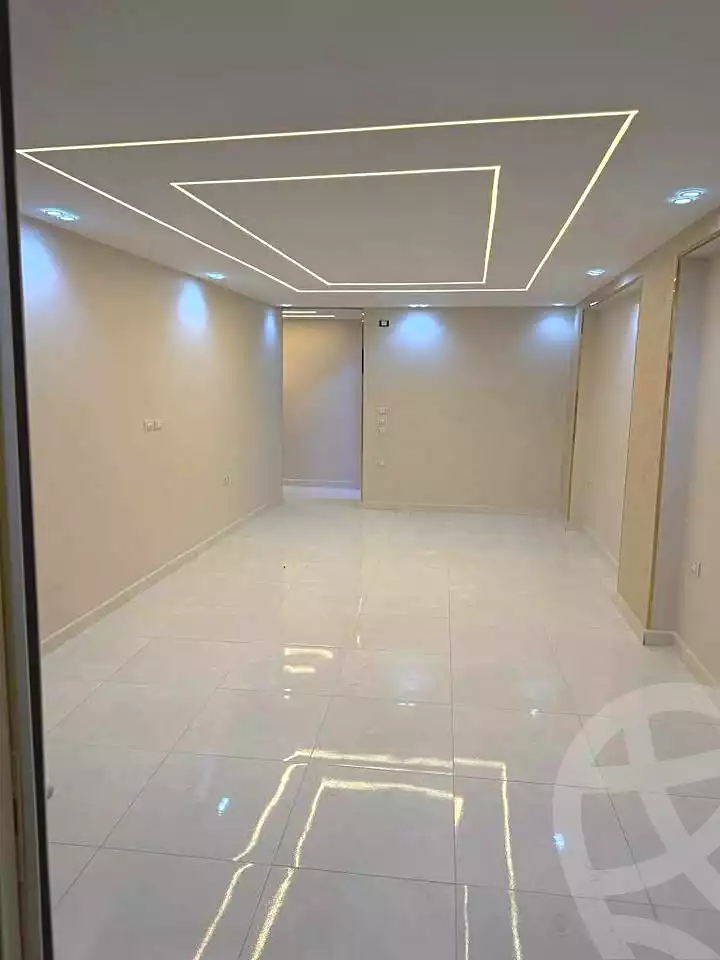 https://aqarmap.com.eg/ar/listing/6925851-for-sale-cairo-el-haram-el-lebeny-soltan-khattab-st