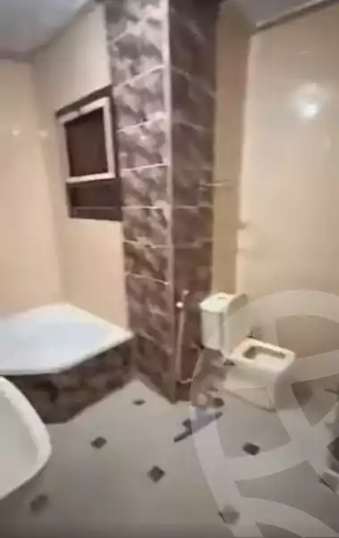 https://aqarmap.com.eg/ar/listing/6926178-for-sale-alexandria-al-agamy-lbytsh-el-hanafeya-st