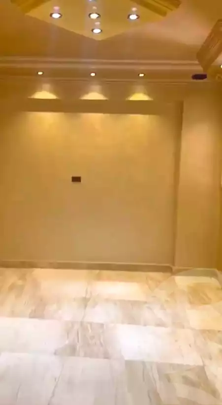 https://aqarmap.com.eg/ar/listing/6926543-for-sale-alexandria-sydy-bshr-sydy-bshr-bhry-shr-khld-bn-lwlyd