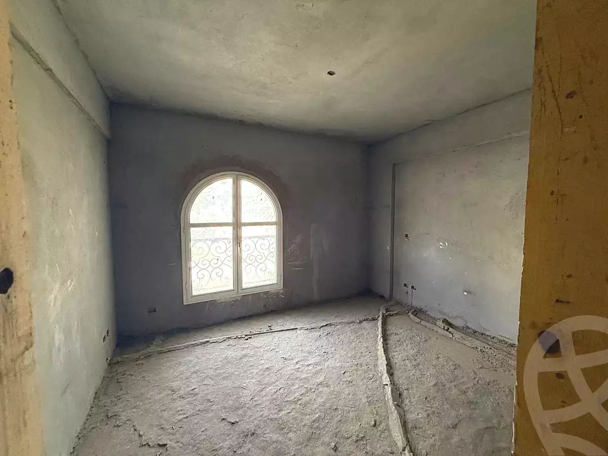 https://aqarmap.com.eg/en/listing/6926978-for-sale-cairo-new-cairo-compounds-hyde-park-centre-ville-hyde-park