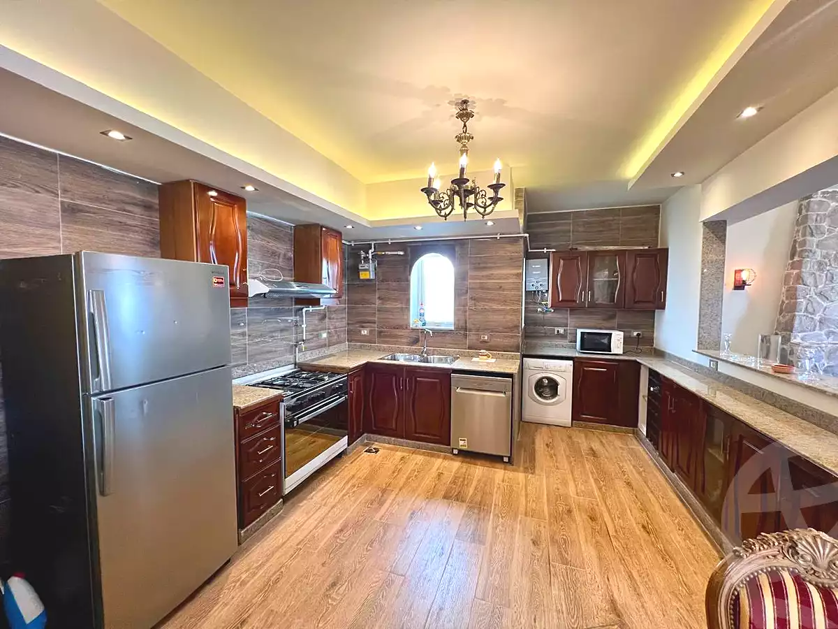 https://aqarmap.com.eg/en/listing/6927087-for-rent-cairo-new-cairo-compounds-hyde-park-centre-ville-hyde-park