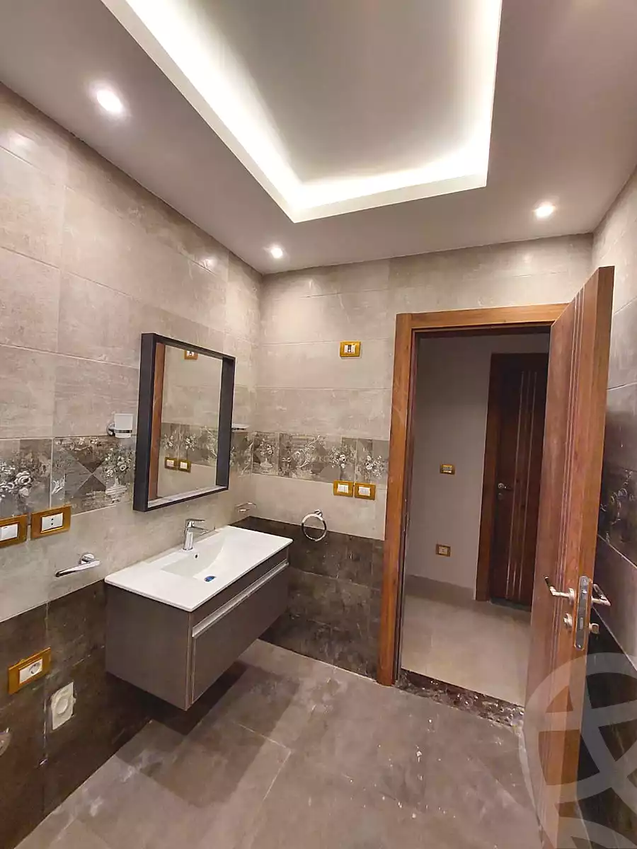 https://aqarmap.com.eg/ar/listing/6927245-for-rent-cairo-new-cairo-compounds-hyde-park-park-corner-hyde-park