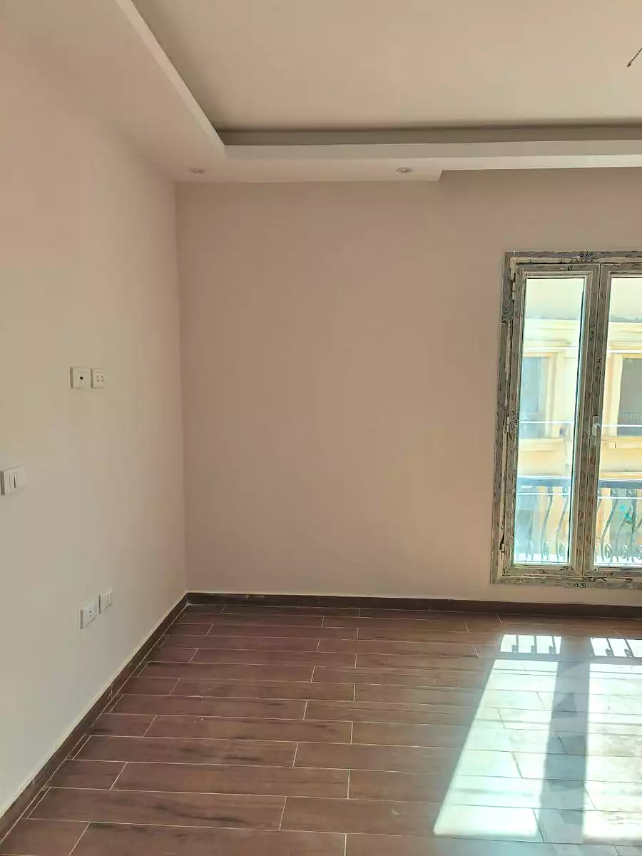 https://aqarmap.com.eg/en/listing/6927294-for-rent-cairo-new-cairo-compounds-mountain-view-hyde-park