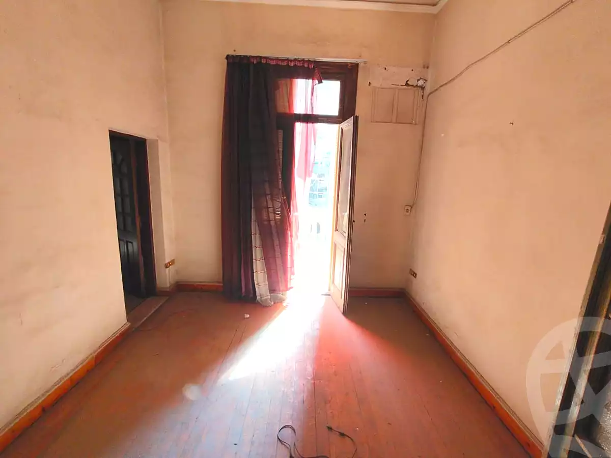 https://aqarmap.com.eg/ar/listing/6928102-for-rent-cairo-downtown-abdeen-el-gomhoreya-st