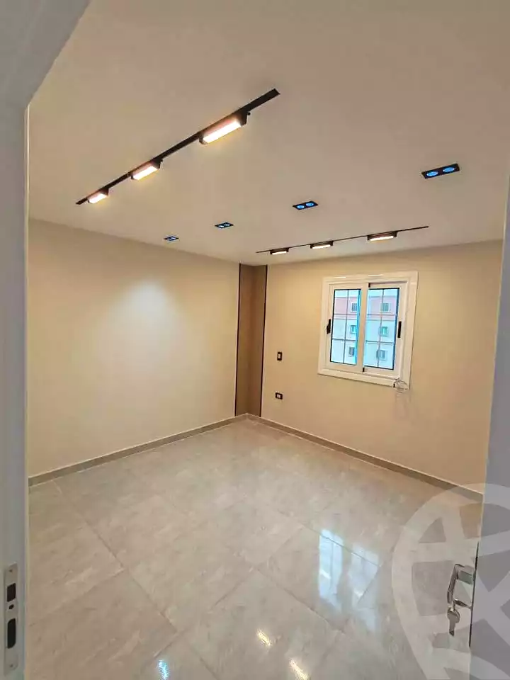 https://aqarmap.com.eg/ar/listing/6929306-for-sale-alexandria-al-agamy-bw-ywsf