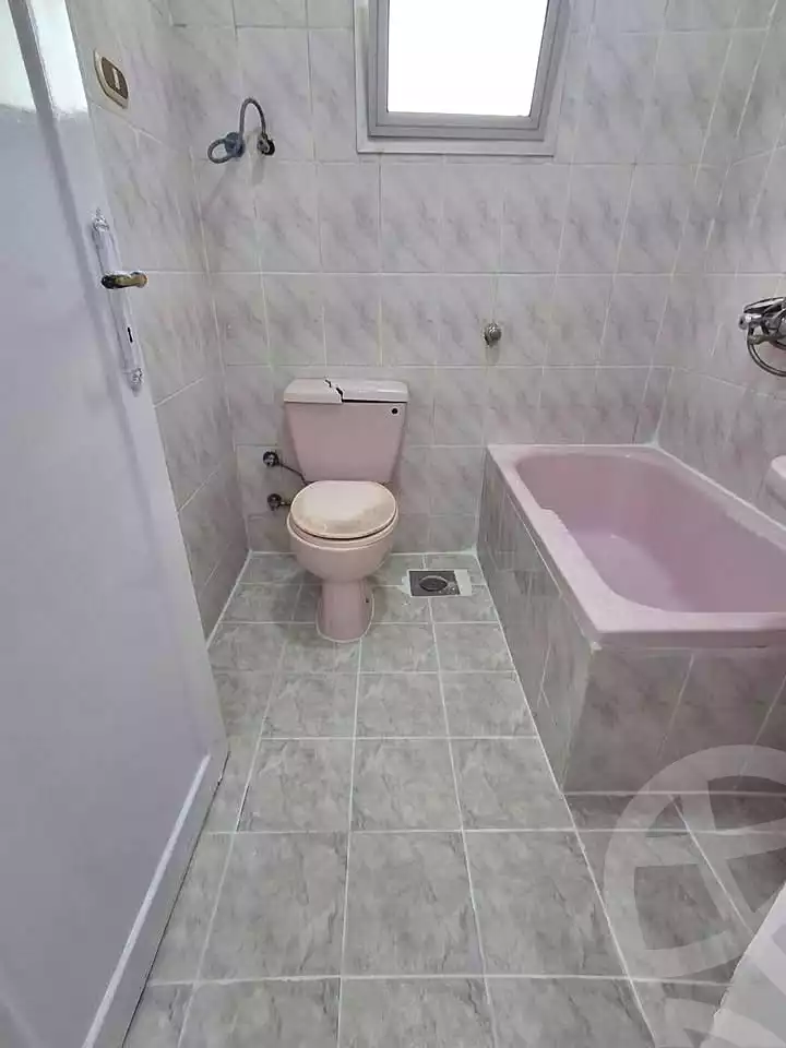 https://aqarmap.com.eg/ar/listing/6930215-for-sale-alexandria-al-agamy-shataa-el-nakheel