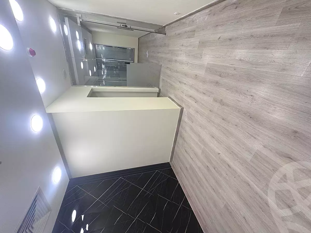 https://aqarmap.com.eg/ar/listing/6930248-for-rent-cairo-new-cairo-90th-street-northern-90th-street