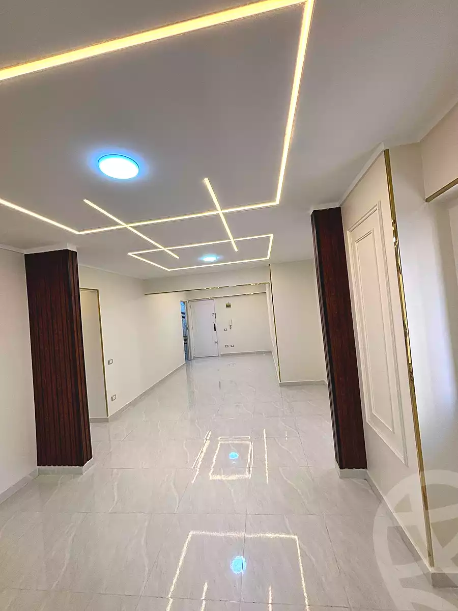 https://aqarmap.com.eg/ar/listing/6930686-for-sale-alexandria-sydy-bshr-sydy-bshr-bhry-shr-mhmwd-l-yswy