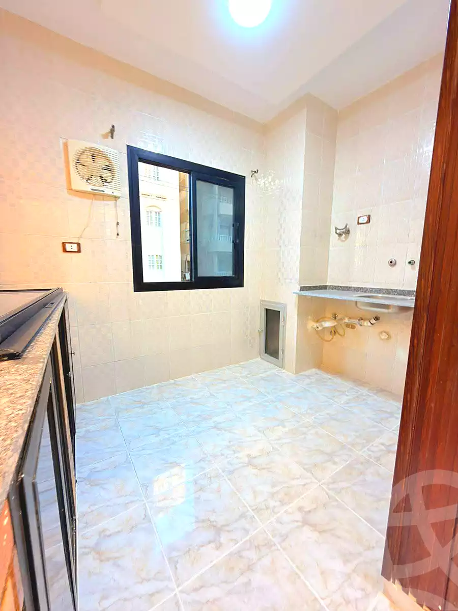 https://aqarmap.com.eg/ar/listing/6930949-for-sale-alexandria-al-agamy-shataa-el-nakheel