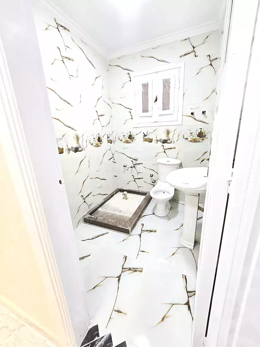 https://aqarmap.com.eg/ar/listing/6931286-for-sale-alexandria-al-agamy-shataa-el-nakheel