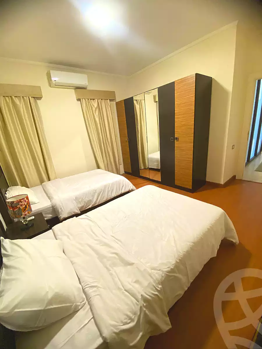 2 BR Apartment in The Village, photo 8 of 11