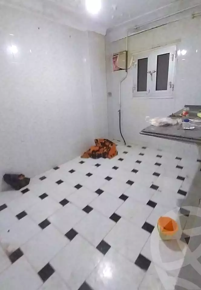 https://aqarmap.com.eg/ar/listing/6929860-for-rent-alexandria-al-agamy-el-hanouvel