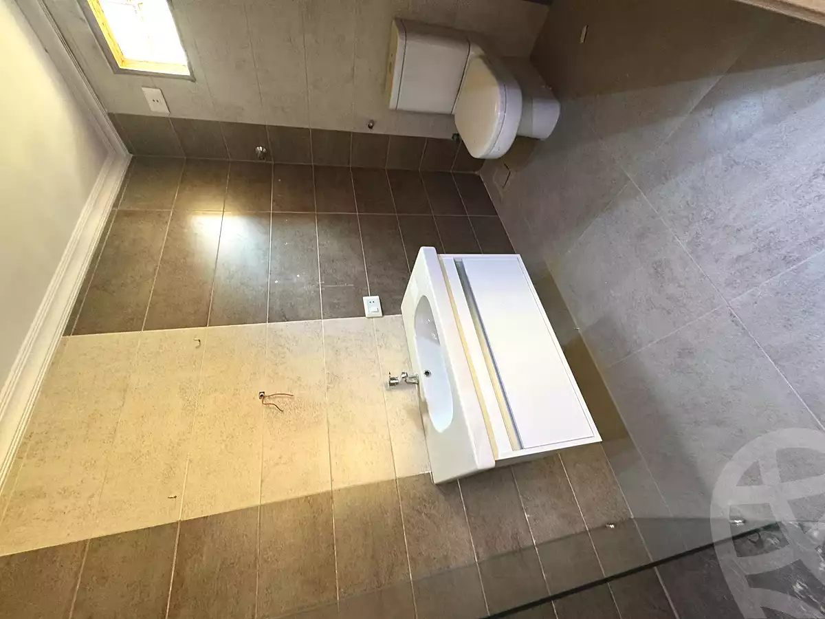 https://aqarmap.com.eg/ar/listing/6900821-for-rent-cairo-new-cairo-90th-street-south-teseen-st